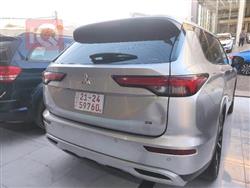 ميتسوبيشي اوتلاندر